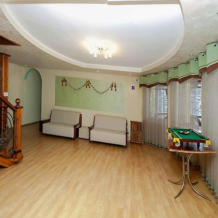 Podolyanka Hotel สลาฟสเก ภายนอก รูปภาพ