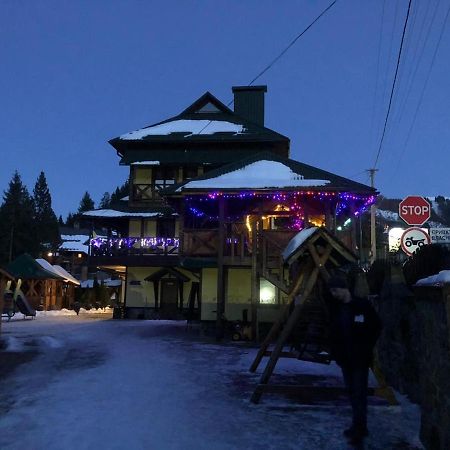 Podolyanka Hotel สลาฟสเก ภายนอก รูปภาพ