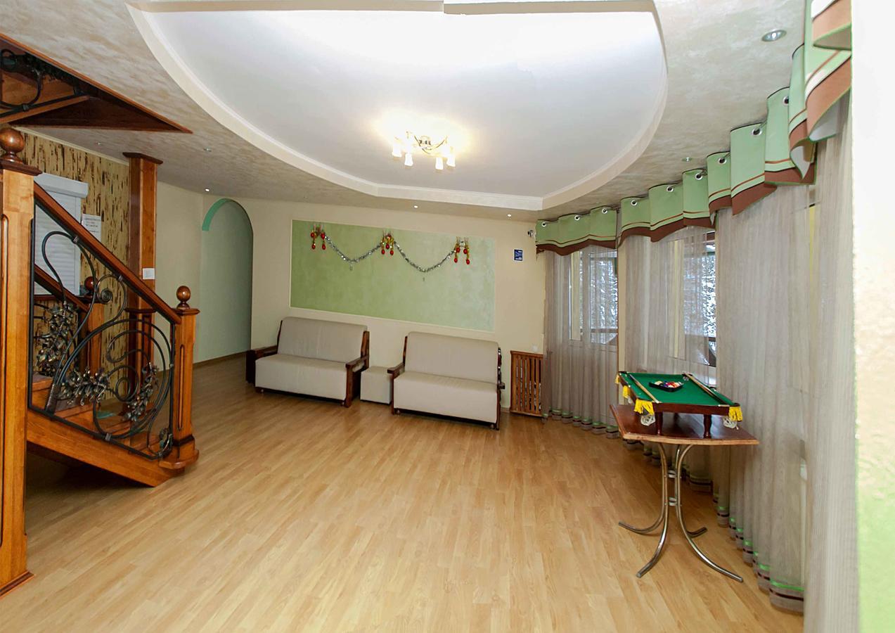 Podolyanka Hotel สลาฟสเก ภายนอก รูปภาพ